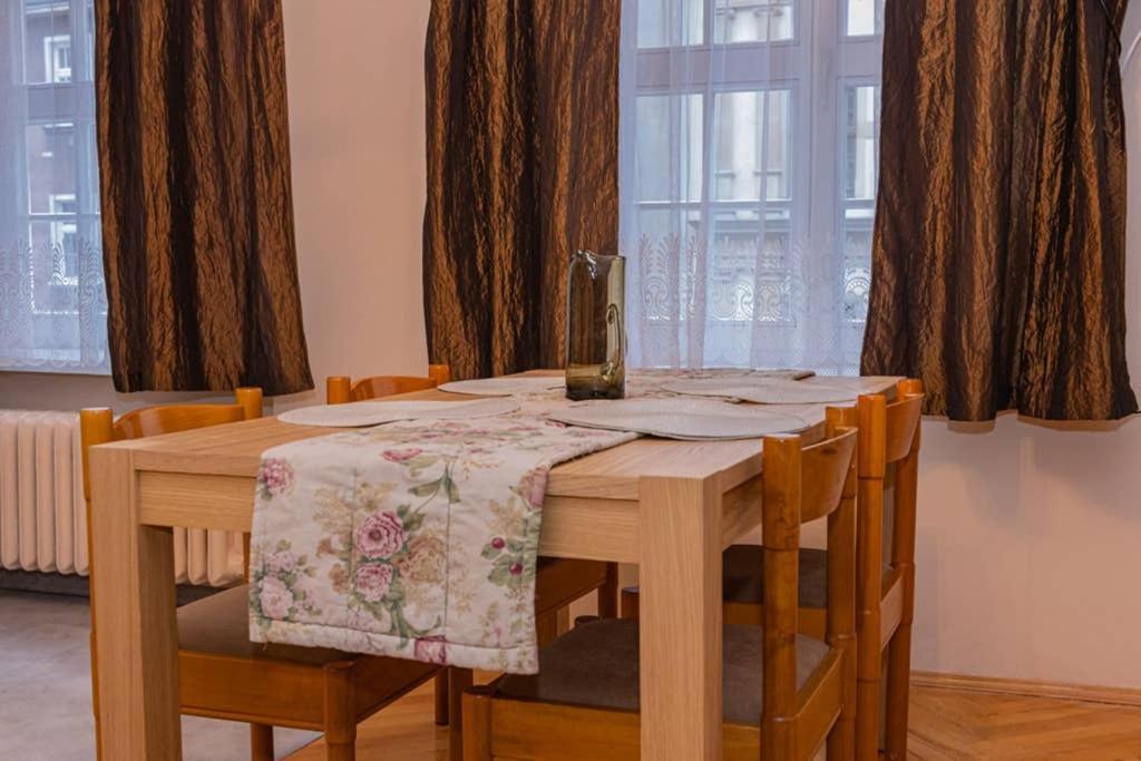 גדנסק Apartament Brama Chlebnicka מראה חיצוני תמונה